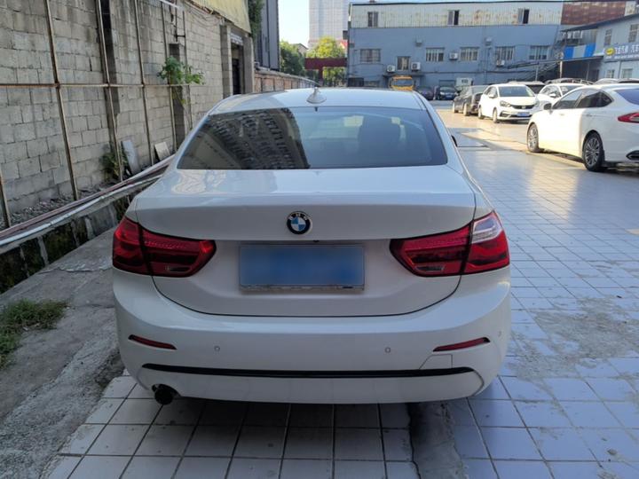1 Series 2017 118i Sport photo 3