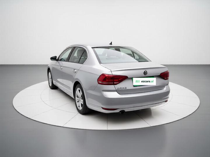 Lavida 2017 1.6L MT photo 4