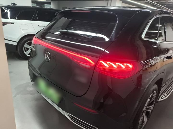 EQE SUV 2024 500 4MATIC Luxury photo 5