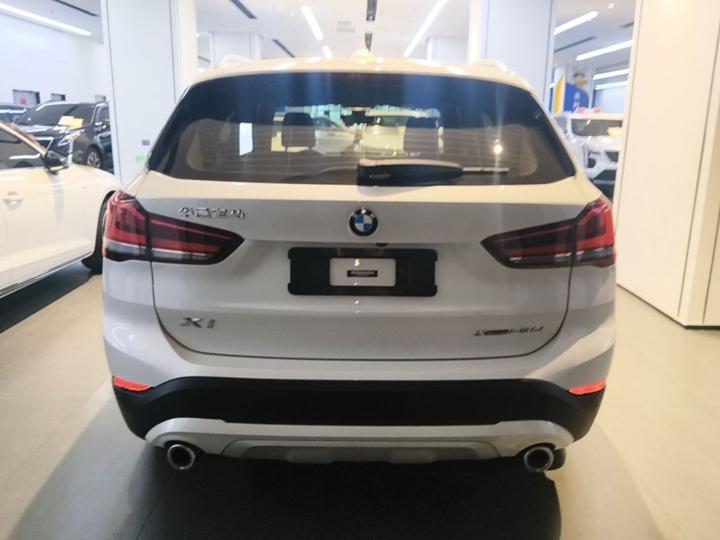 X1 2021 xDrive25Li Exclusive photo 3