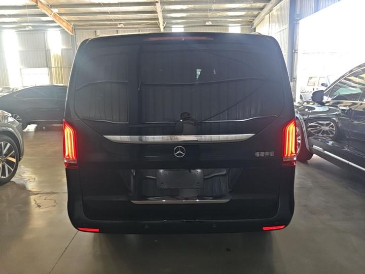 V-Class 2020 V 260 Pilot photo 3