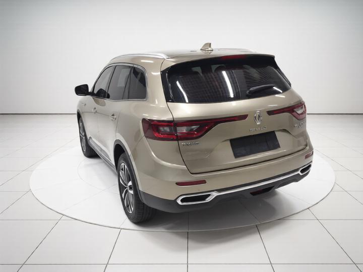 2017 2.5L AWD Supreme photo 4