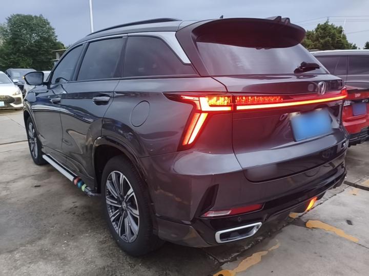 CS75 PLUS 2023 3rd Gen 1.5T AT Premium photo 4