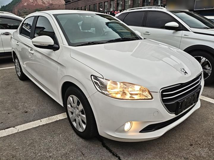 301 2016 1.6L MT photo 3