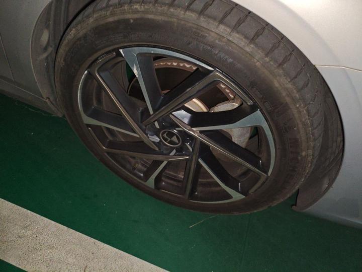 9 EV 2021 1.6T E-TENSE PHEV photo 8