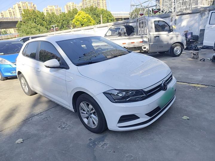 Polo 2023 Facelift Plus 1.5L AT photo 3