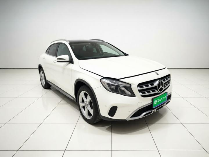 GLA 2018 GLA 200 Dynamic photo 3