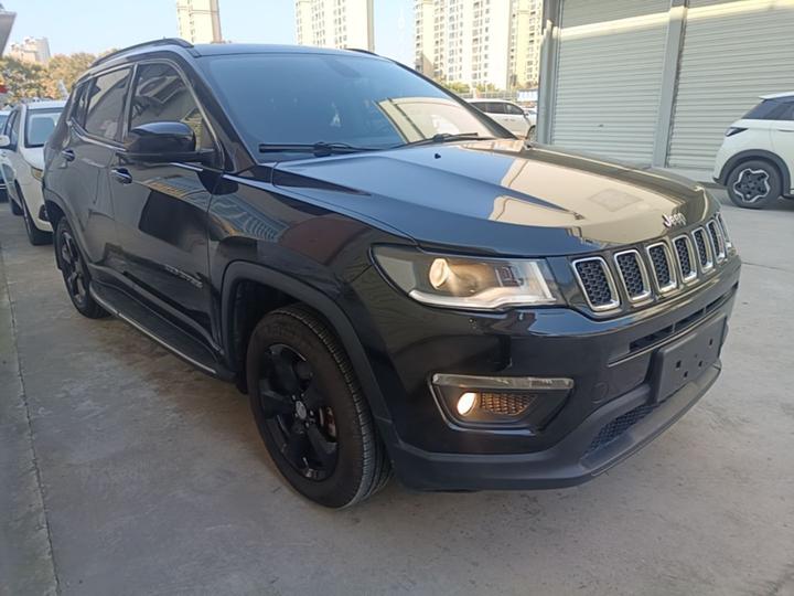 Compass 2017 200T AT photo 3