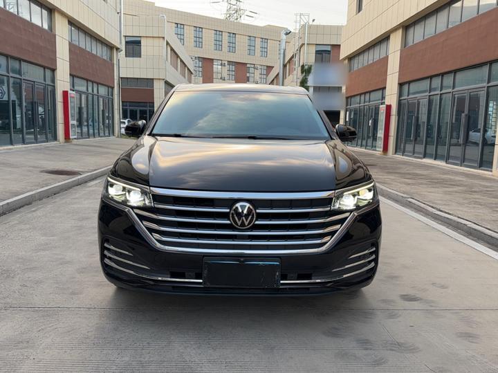 Viloran 2024 380TSI Premium photo 2