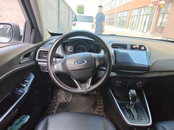 Escort 2019 Facelift 1.5L AT China VI photo 7