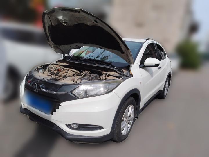 Vezel 2015 1.5L CVT RWD Comfort