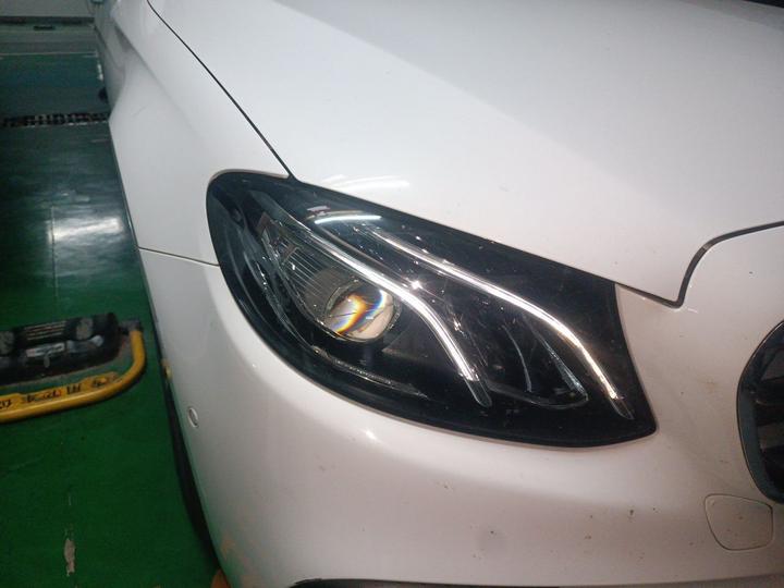 E-Class 2018 E 200 L Sport photo 7
