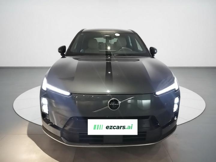 XC70 Hybrid 2026 RWD Long Range Core photo 2