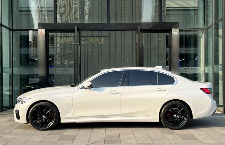 3 Series 2022 Facelift 325Li M Sport Package photo 3