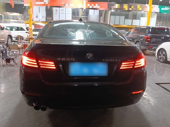 5 Series 2014 528Li Leading photo 3