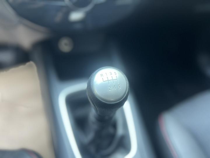 Tiida 2011 1.6T MT photo 6