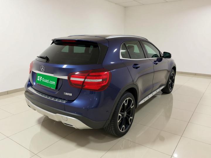 GLA 2017 GLA 220 4MATIC Fashion photo 6