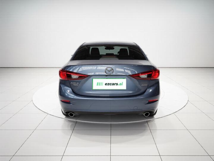 3 Axela 2017 Sedan 1.5L AT Luxury China V photo 3