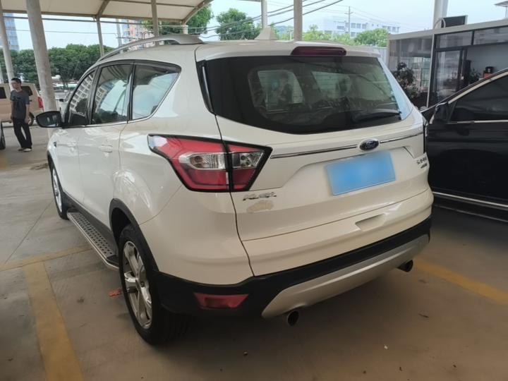 Kuga 2017 EcoBoost 180 RWD photo 4