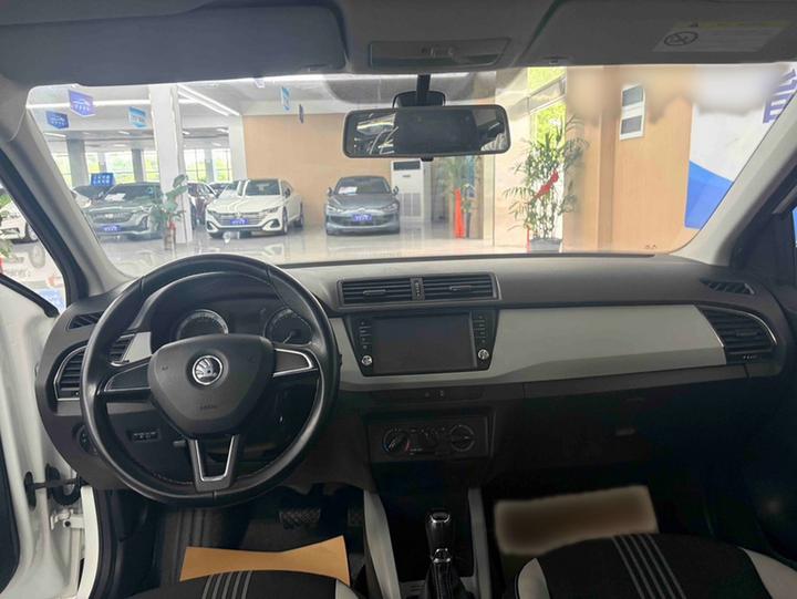 Fabia 2017 1.6L AT photo 7