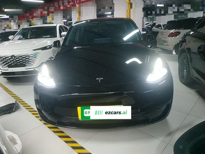Model Y 2022 RWD photo 2