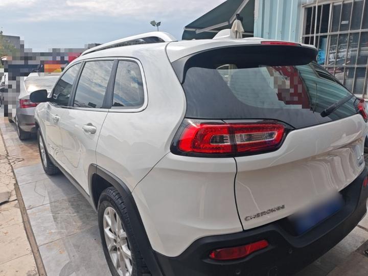 Cherokee 2016 2.4L photo 4