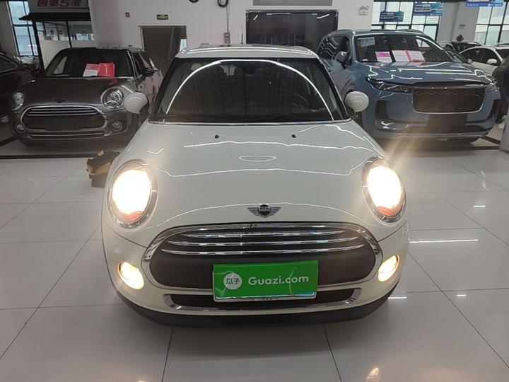 2016 1.2T ONE 5-Door photo 2
