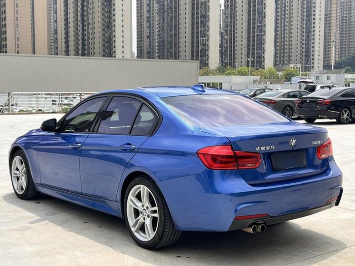 3 Series 2016 328i M Sport photo 2
