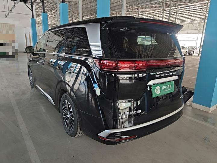D9 2025 DM-i ADAS 1020 AWD Noble photo 4