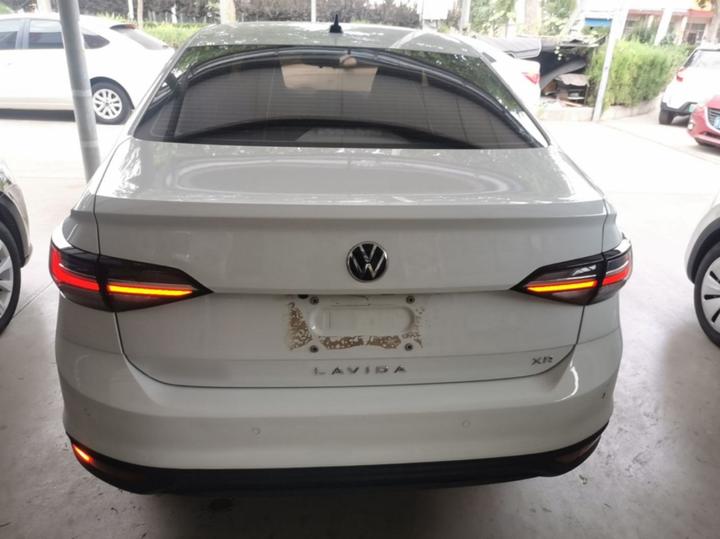Lavida 2023 1.5L AT photo 3
