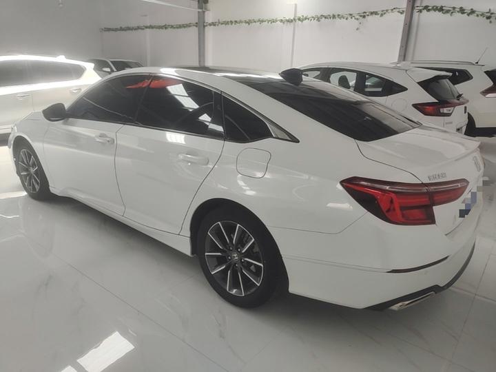 2022 260TURBO Elegant photo 4