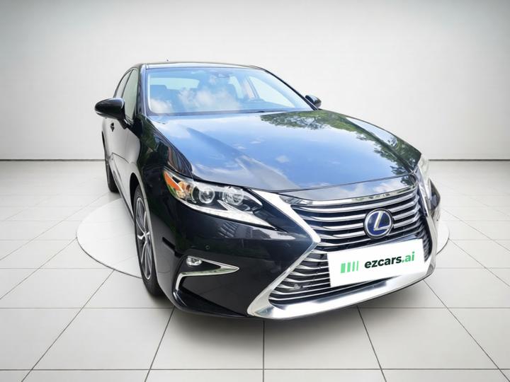 ES 2015 300h Comfort photo 3