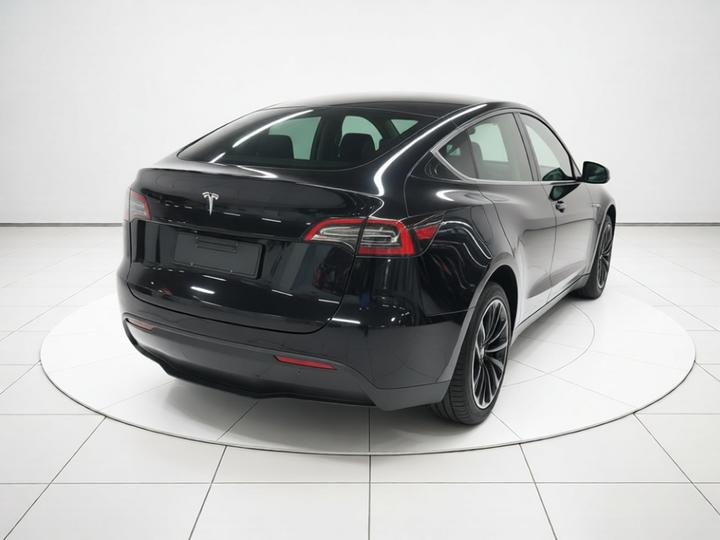 Model Y 2022 RWD photo 6