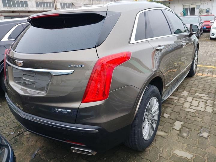 XT5 2016 25T Luxury photo 4