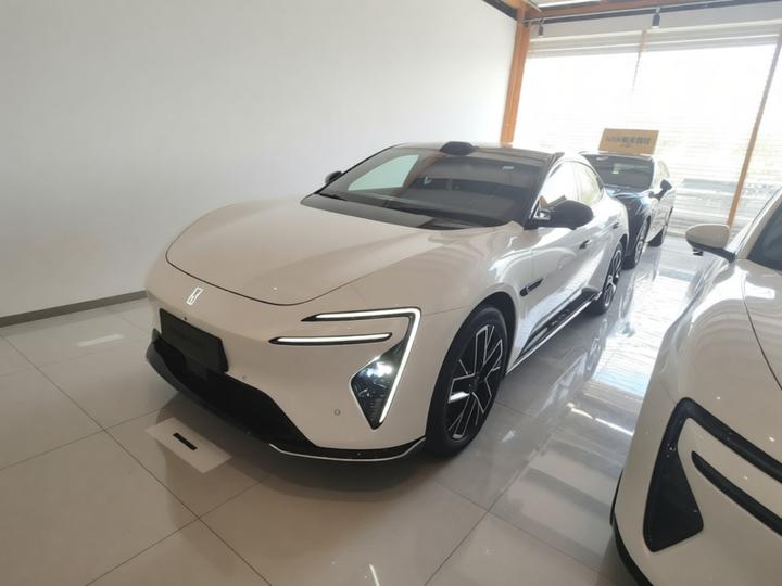 06 2025 Ultra EV