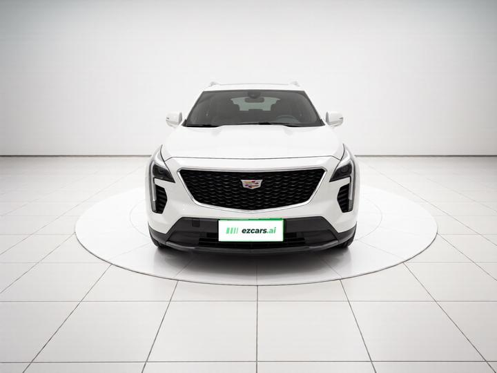 XT4 2020 Facelift 28T RWD Leading photo 2