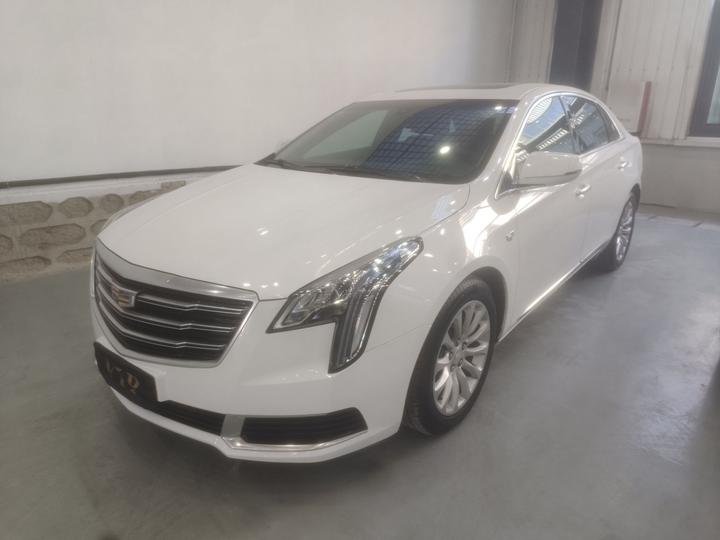 XTS 2018 28T Tech