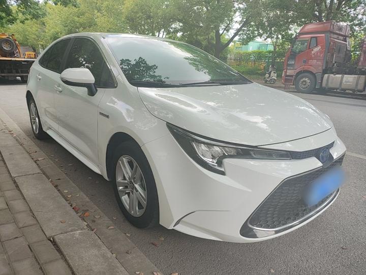 Levin 2022 Hybrid 1.8H E-CVT Luxury photo 3
