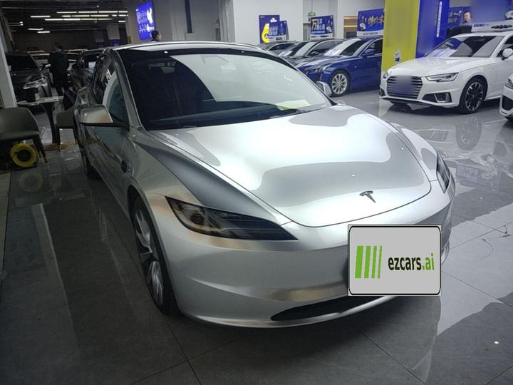 Model 3 2023 RWD photo 3