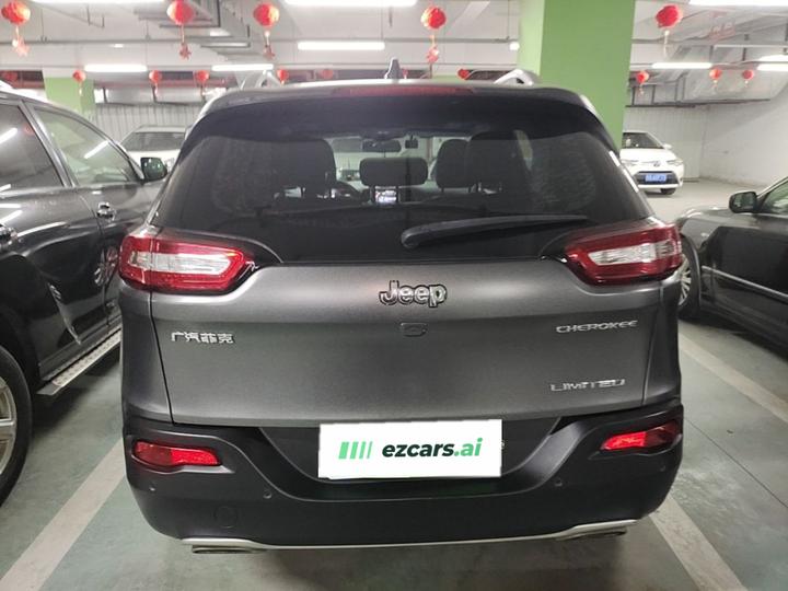 Cherokee 2017 2.4L Leading Smart photo 3