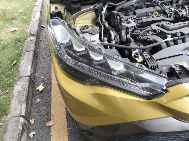Frontlander 2022 2.0L CVT Luxury photo 7