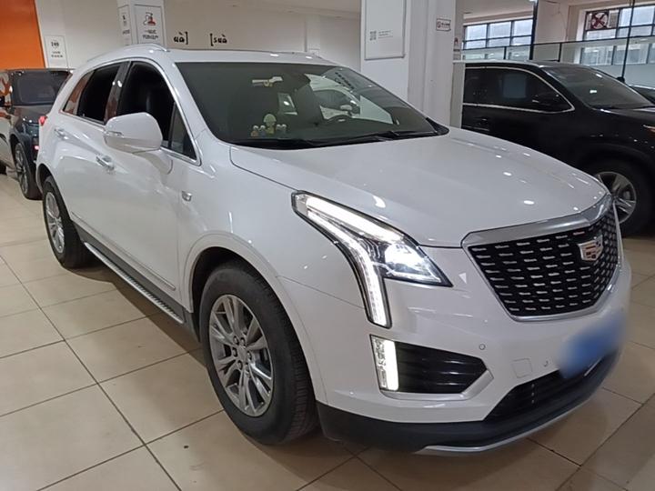 XT5 2020 Facelift 28T Luxury photo 3