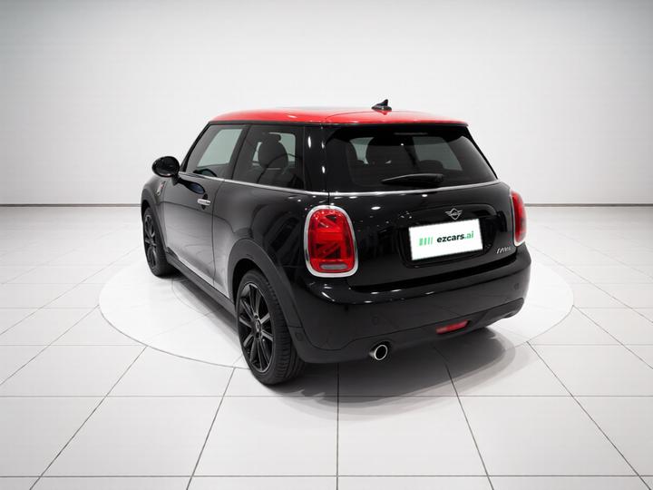 2021 1.5T COOPER Classic photo 4