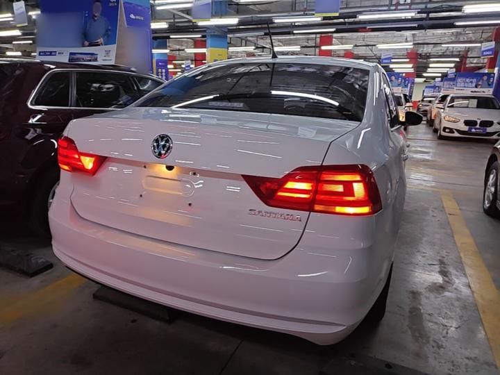Santana 2021 1.5L AT photo 3