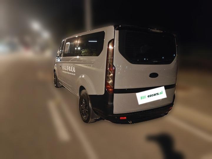 Transit 2022 2.0T Petrol AT Medium Wheelbase China VI photo 4