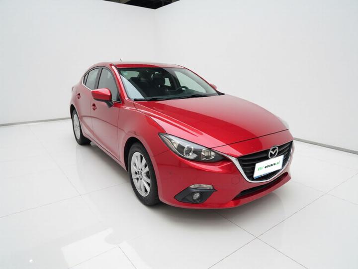 3 Axela 2016 Hatchback 1.5L AT Luxury photo 3