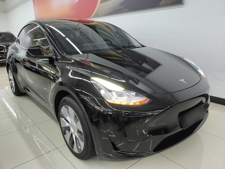 Model Y 2022 Facelift RWD photo 3