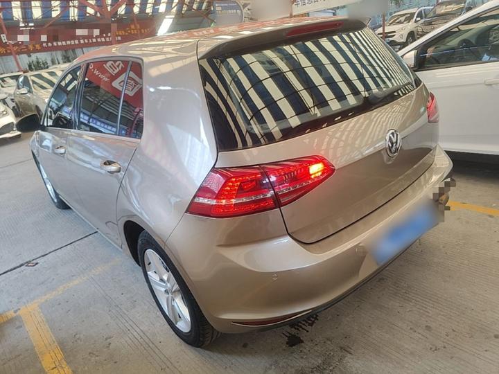 Golf 2015 1.6L AT Comfort photo 4
