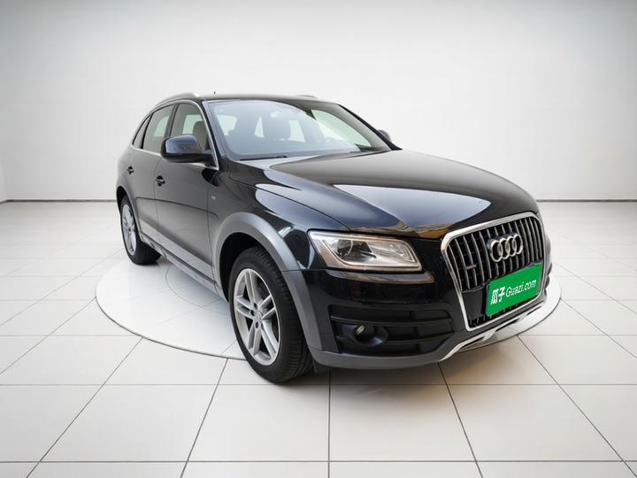 Q5 2017 Plus 40 TFSI Tech photo 3