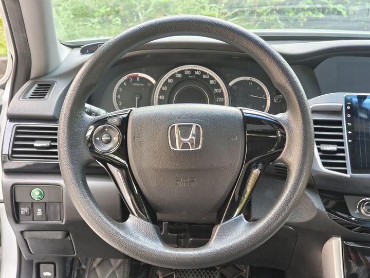 Accord 2016 2.0L Comfort photo 2